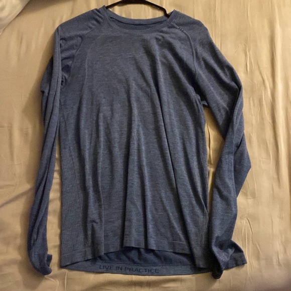 men's blue lulu shirt. - Picture 1 of 3